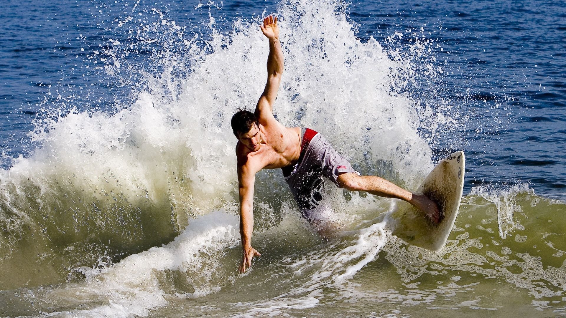 开云体育登录-沙特末节带走伊拉克，加维，那个在沙漠风暴中起舞的异乡关键先生  第2张